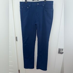 Banana Republic The Traveler slim jeans sz 34x34 NWOT